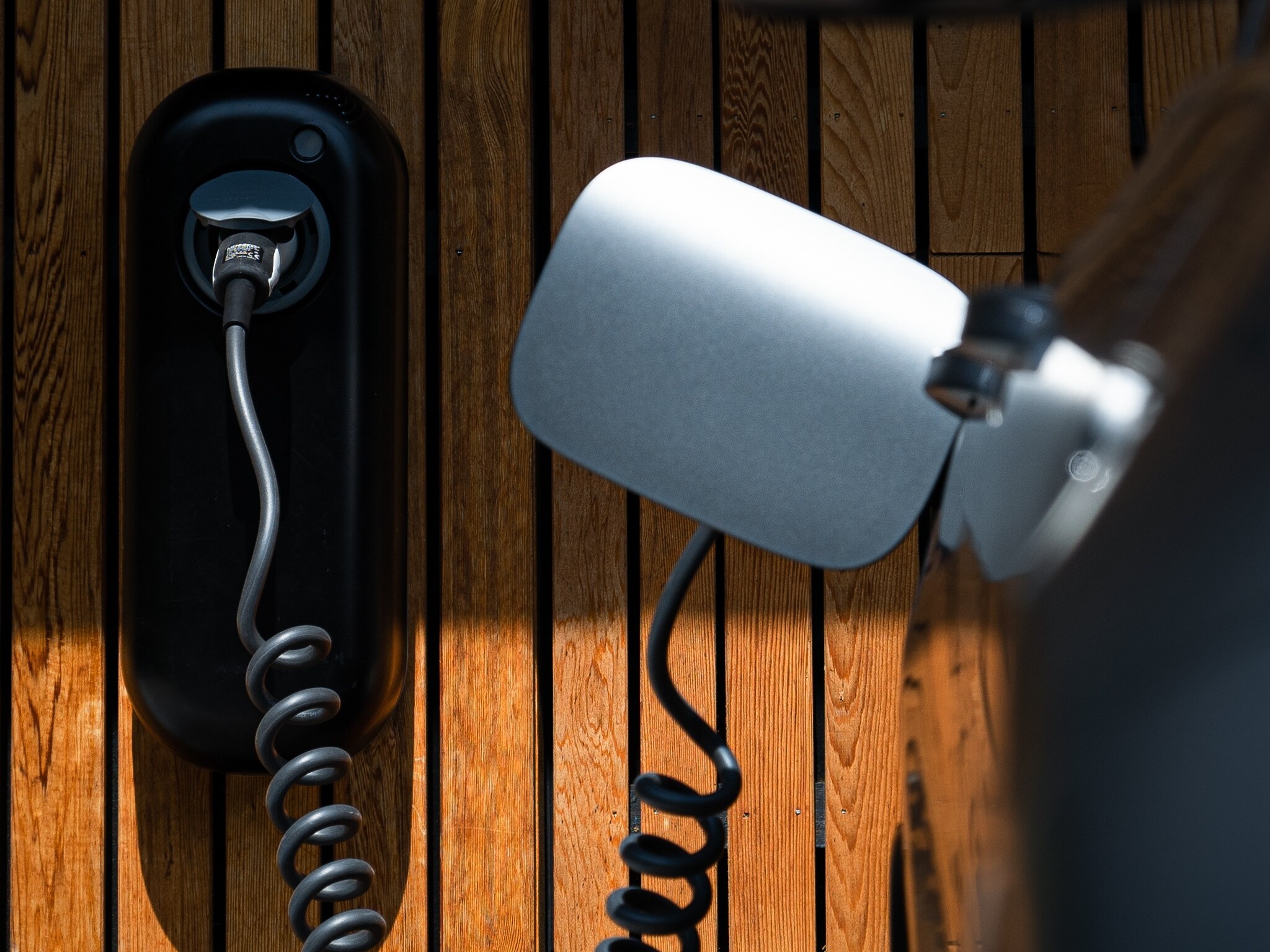 La Mercedes-Benz Wallbox pour recharger la Mercedes-Maybach EQS SUV.