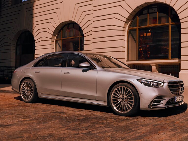 Une représentation de la Mercedes-Benz Classe S.
