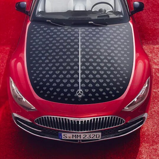 Electric driving with unparalleled elegance from Mercedes-Maybach
