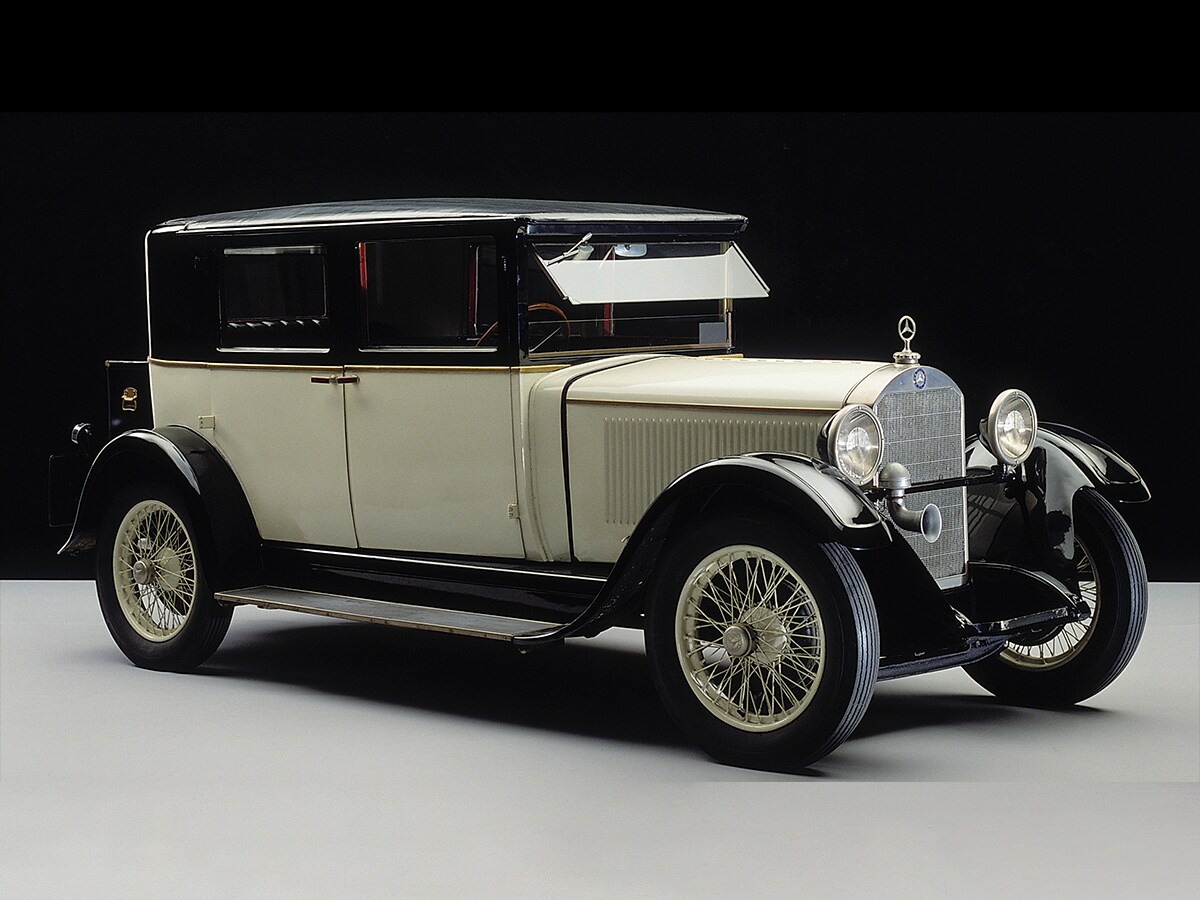 Daimler et Benz fusionnent pour devenir Daimler-Benz AG.