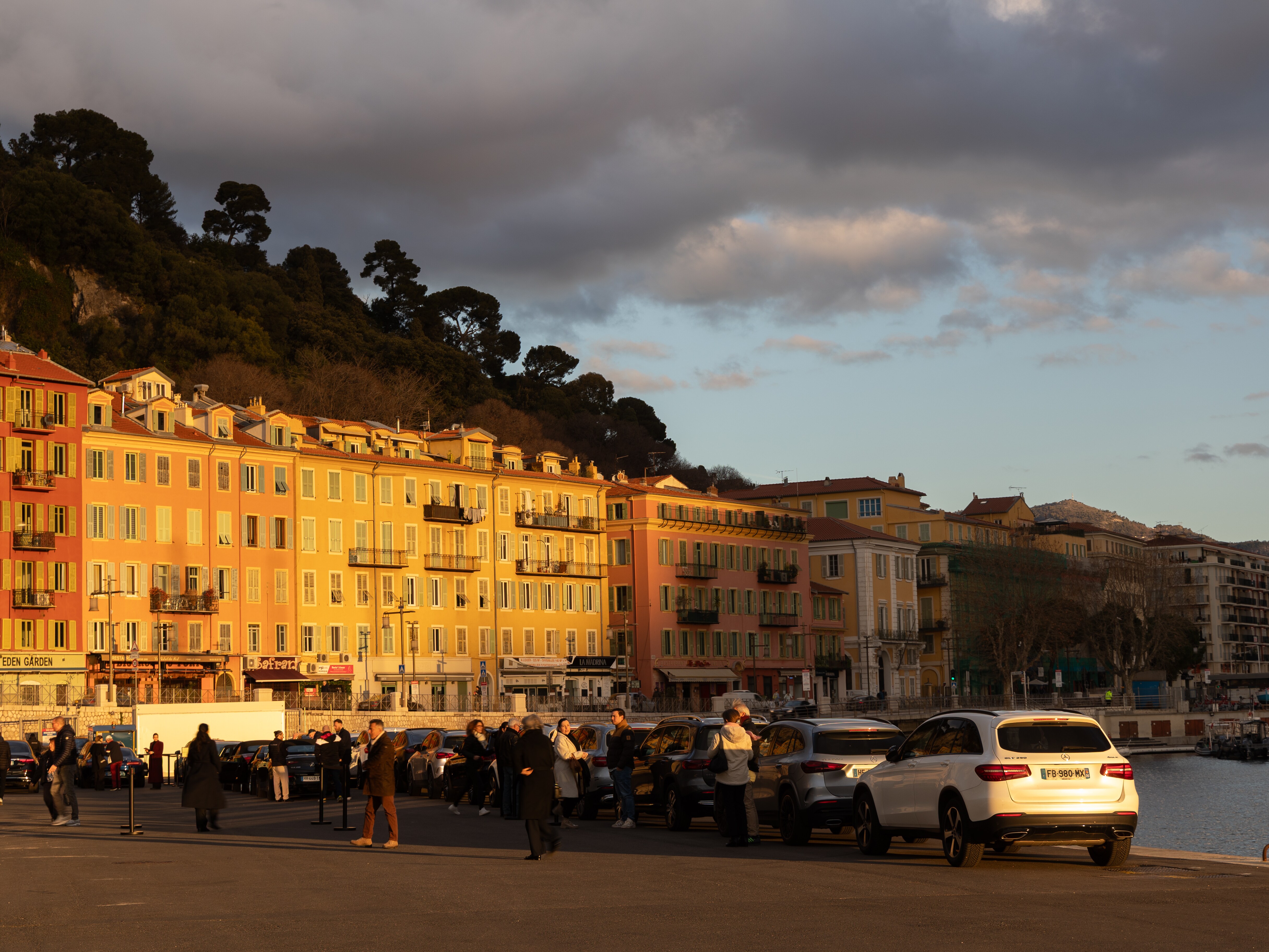 140 ans de l'automobile, 130 ans de transport, 100 ans de Mercedes-Benz