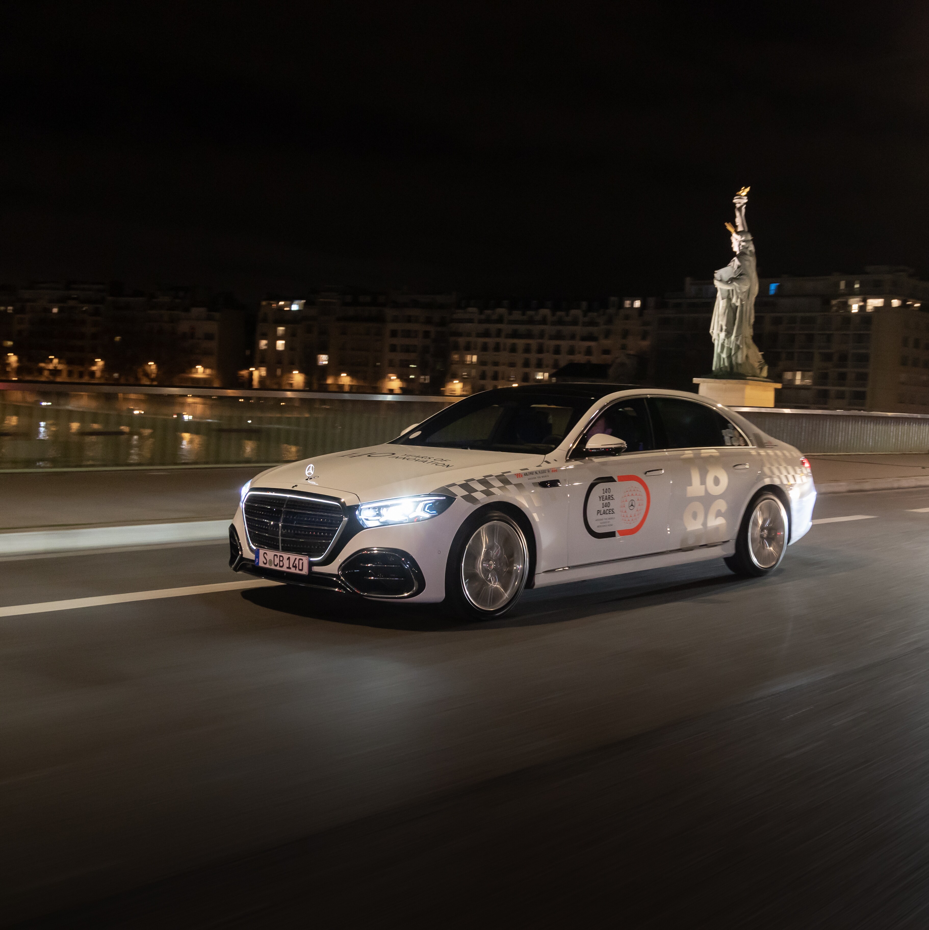 140 ans de l'automobile, 130 ans de transport, 100 ans de Mercedes-Benz