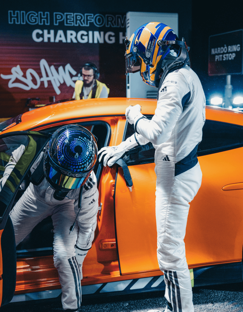 La voiture aux 25 records. La voiture aux 25 records.