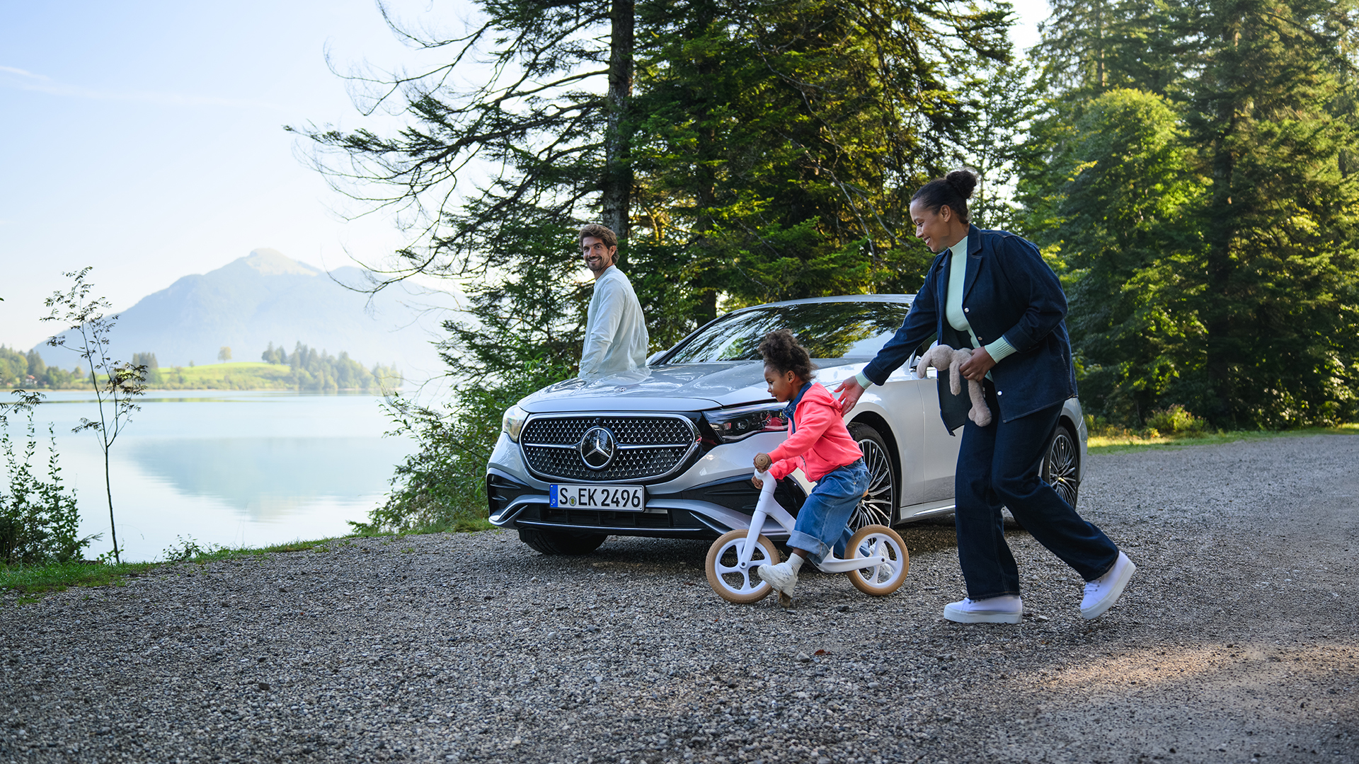 Mercedes-Benz EQC Une famille réunie autour d'un EQC
