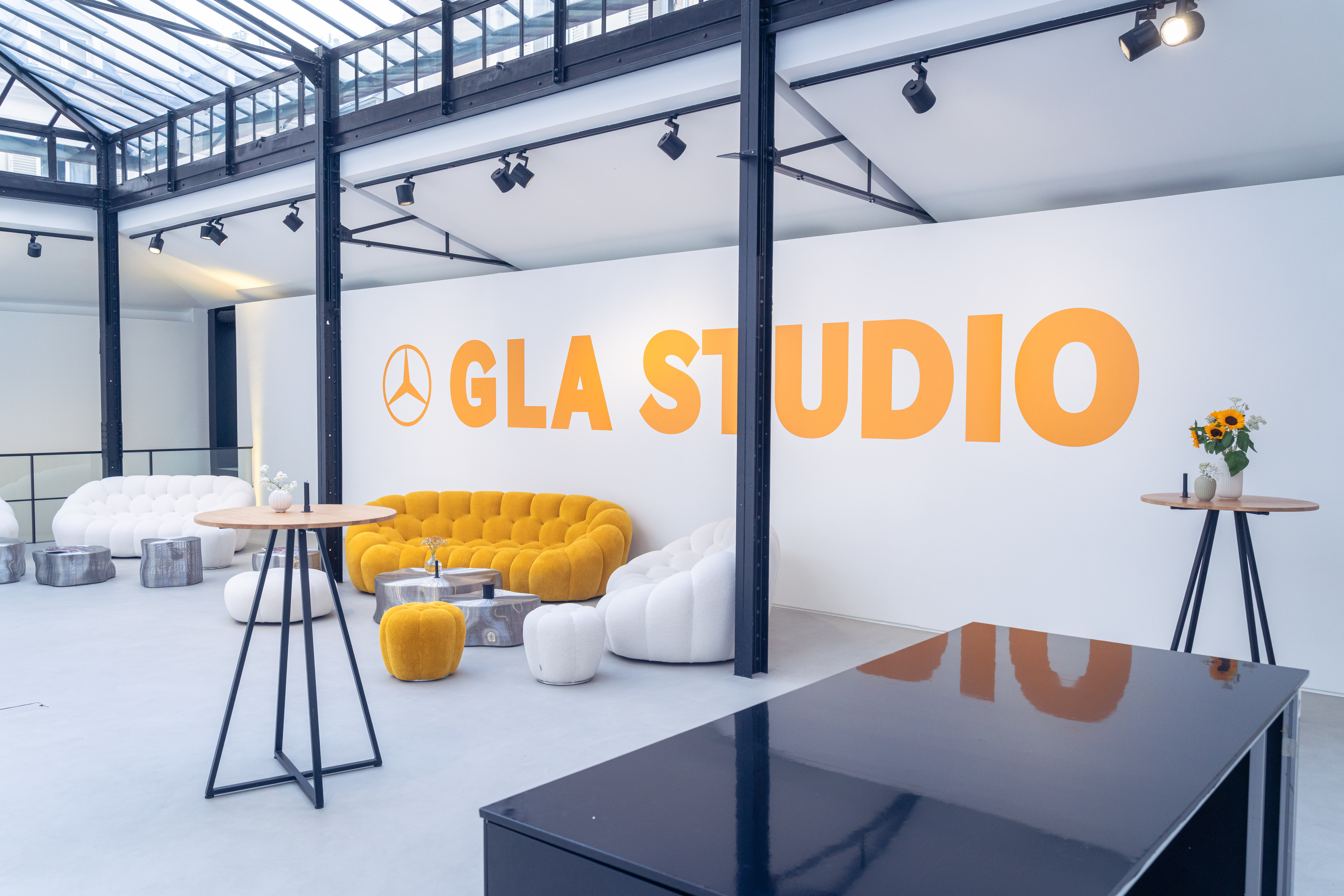 GLA STUDIO | Mercedes-Benz GLA STUDIO | Mercedes-Benz