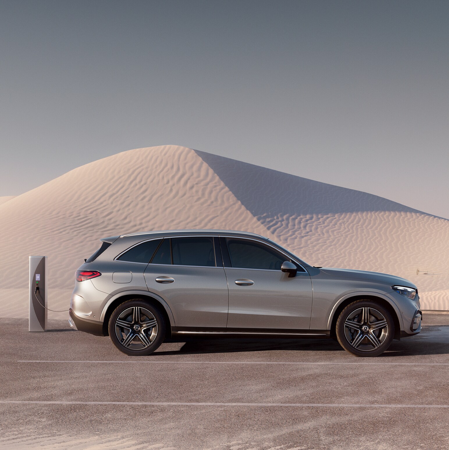 La Mercedes GLC hybride dans une vue extérieure.