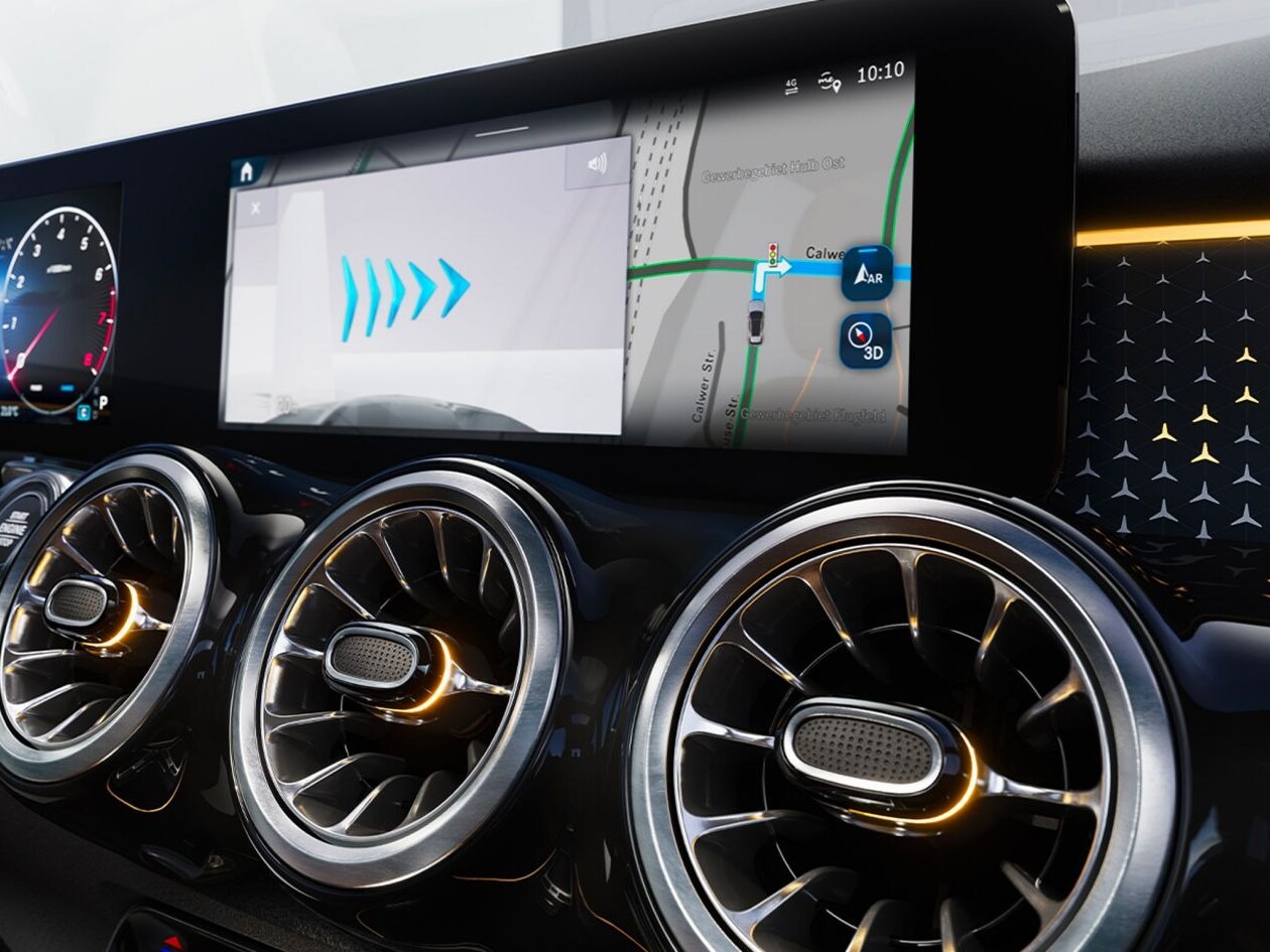 Réalité augmentée pour la navigation MBUX*​