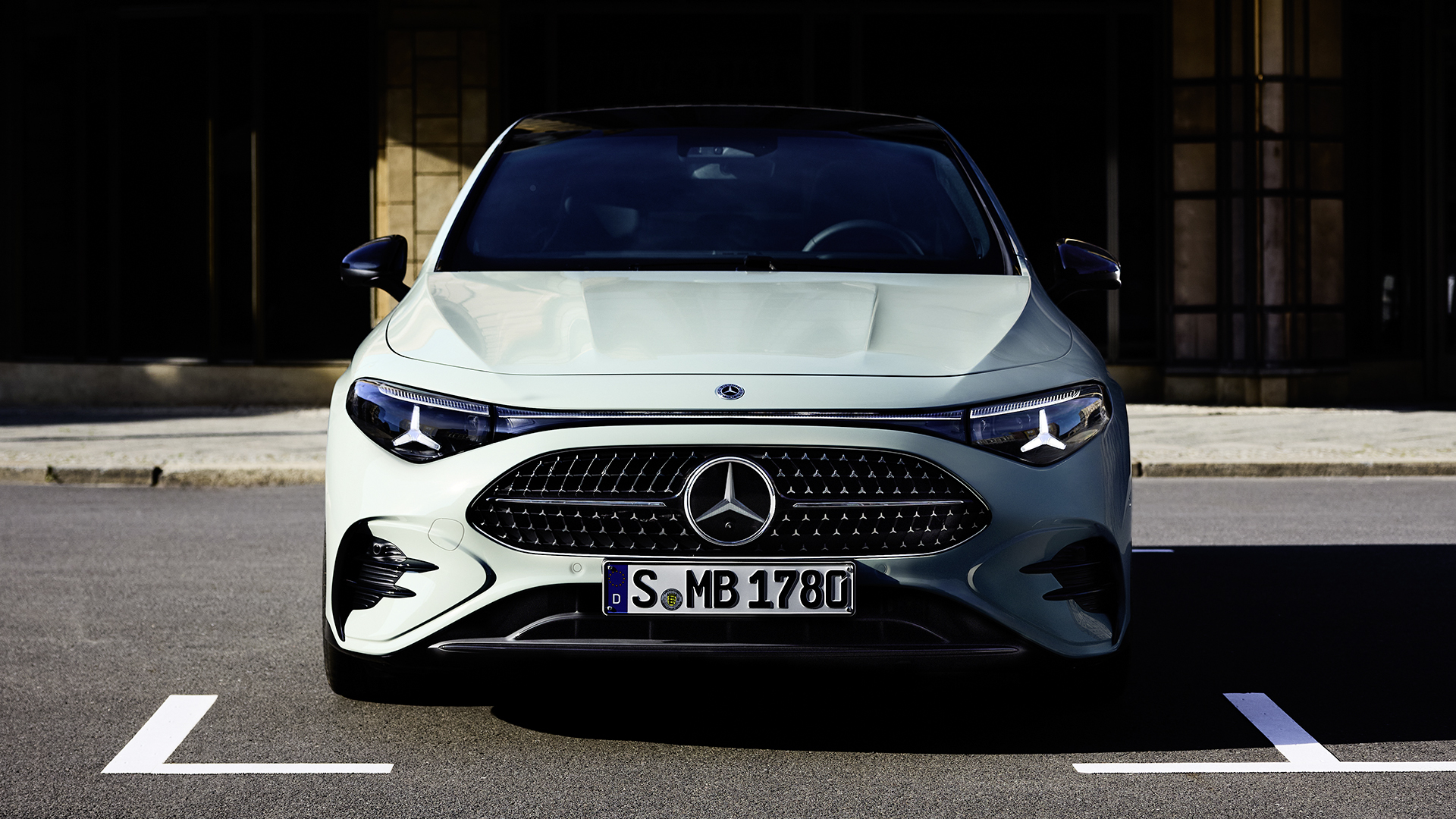 Fonctionnement d'un véhicule hybride Nouveau GLB Hybride | Mercedes-Benz