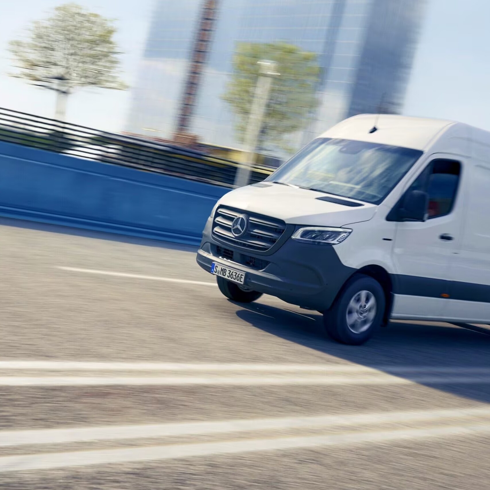 eSprinter Fourgon Utilitaires Légers Électriques Mercedes-Benz