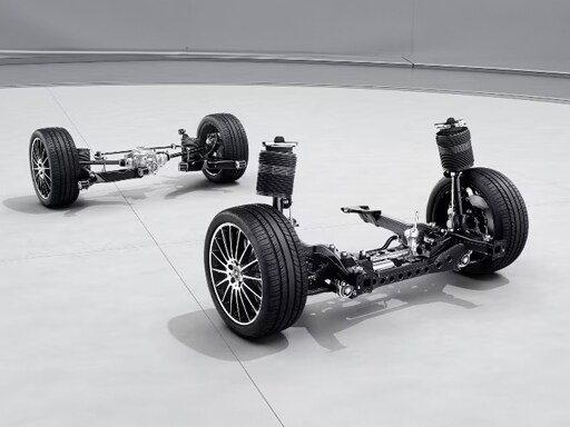 La transmission intégrale permanente 4MATIC améliore le dynamisme et la conduite, notamment lorsque les conditions routières sont mauvaises.