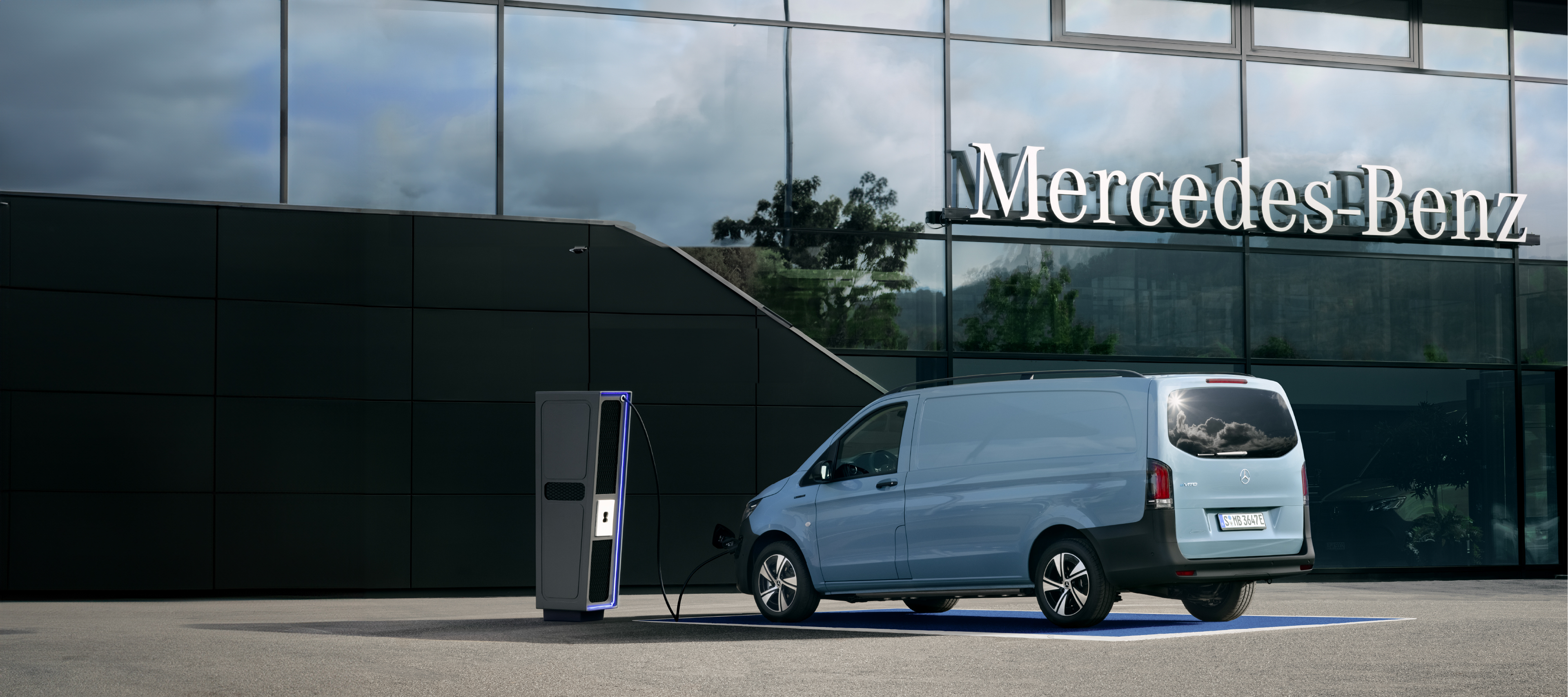 Van ProCenter | Utilitaires légers Mercedes-Benz Dans le Van ProCenter, nous vous proposons des véhicules tels que le fourgon Mercedes-Benz Citan avec de nombreuses prestations de mobilité.