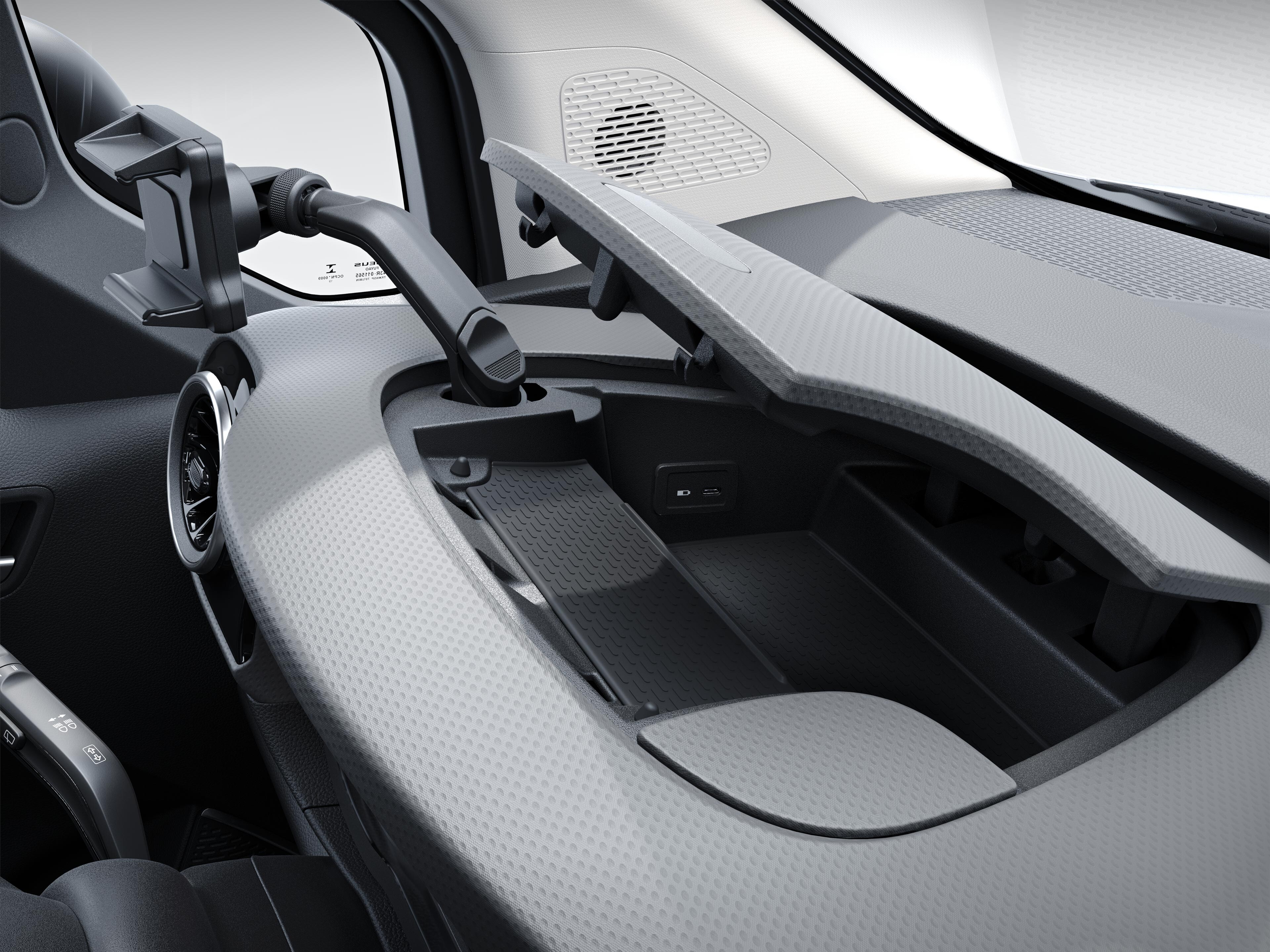 Mercedes Citan fourgon : compartiment de rangement tableau de bord