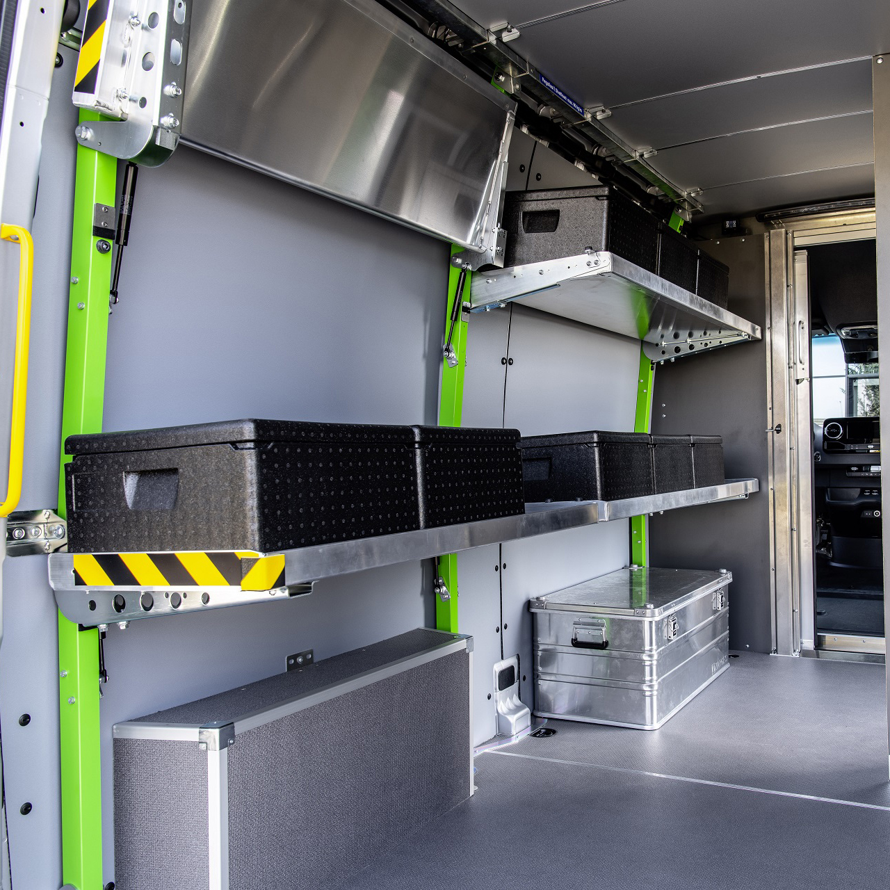 Experts internes et externes. Experts internes et externes.