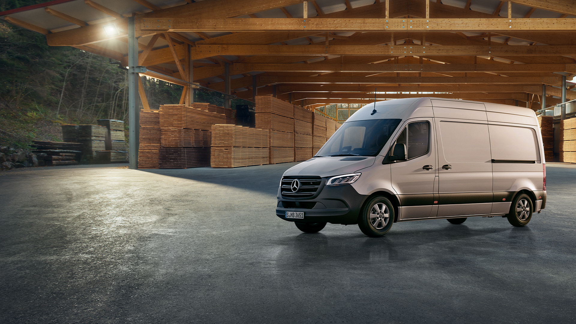 Business Solutions | Mercedes-Benz Business Solutions : L'offre dédiée à tous les professionnels.