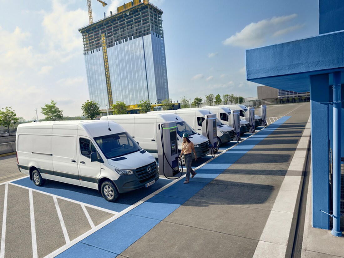 Hyper-écran Mercedes-Benz