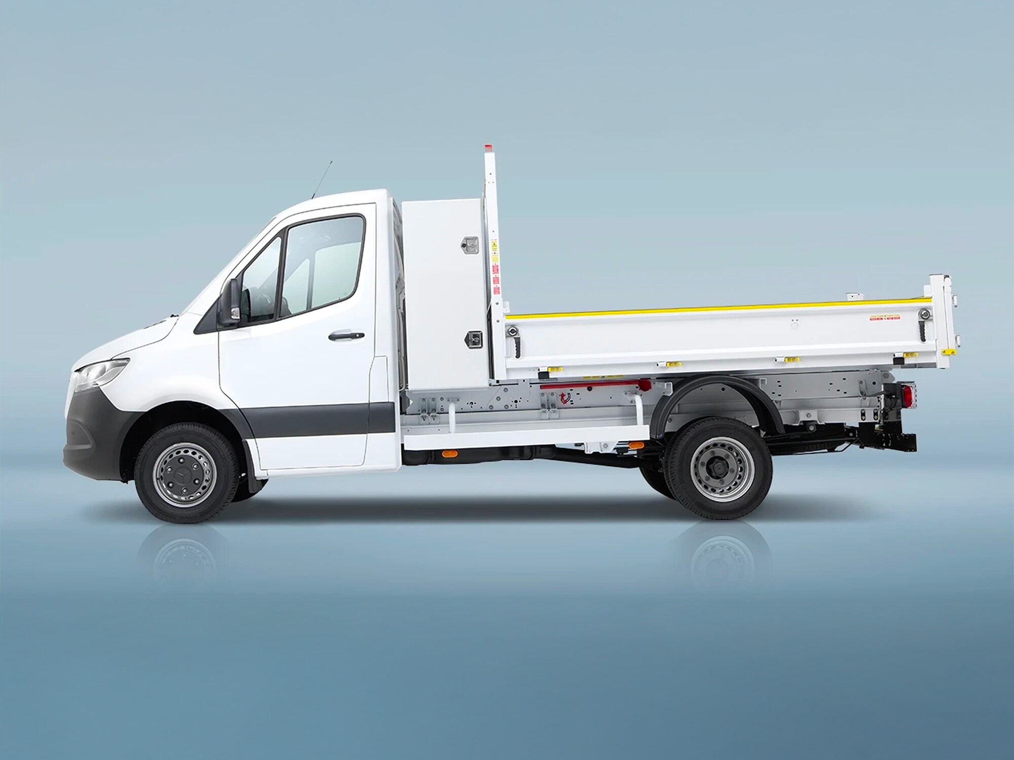 Véhicule Sprinter Benne