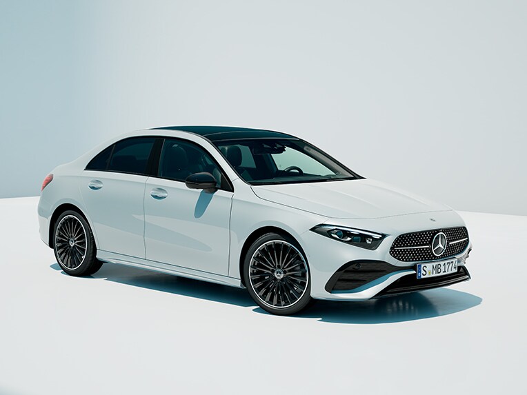 La Classe A Berline de Mercedes-Benz dans une vue avant