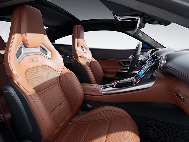 Le Pack Sièges multicontours dans la nouvelle Mercedes-AMG GT Coupé.