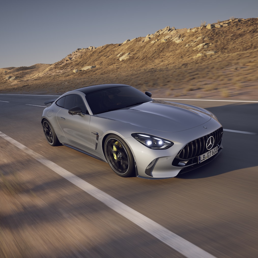 L'extérieur de la Mercedes-AMG GT&nbsp;63 Coupé dans une vue latérale.