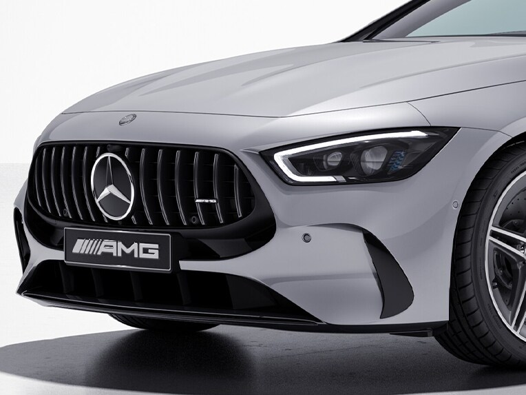 La Mercedes-AMG GT 63 S E PERFORMANCE avec le pack Nuit AMG II.