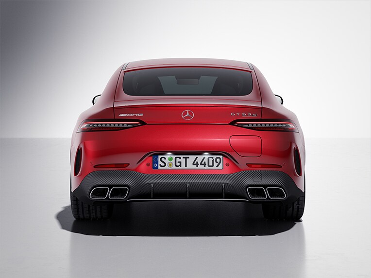 La Mercedes-AMG GT 63 S E PERFORMANCE avec pack carbone AMG.