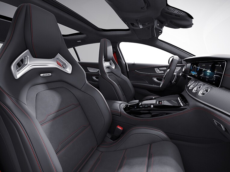 Les sièges AMG Performance dans la Mercedes-AMG GT Coupé 4 portes.