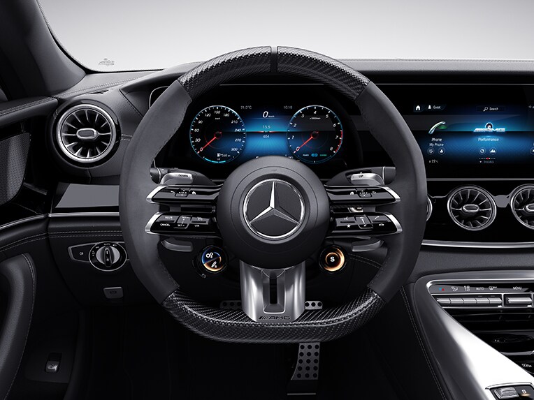 Le volant Performance AMG dans la Mercedes-AMG GT Coupé 4 portes.