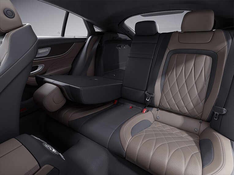 L’intérieur de la Mercedes-AMG GT Coupé 4 portes.