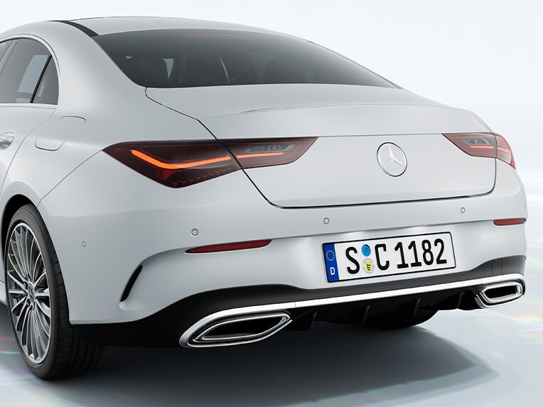 Le système de stationnement dans le nouveau CLA Coupé de Mercedes-Benz.