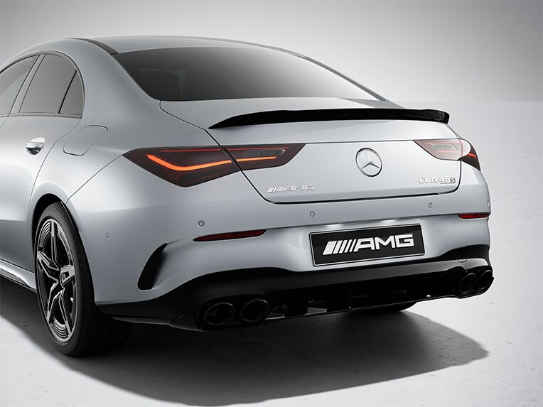 Le CLA 35 4MATIC de Mercedes-AMG avec le Pack Aérodynamique AMG