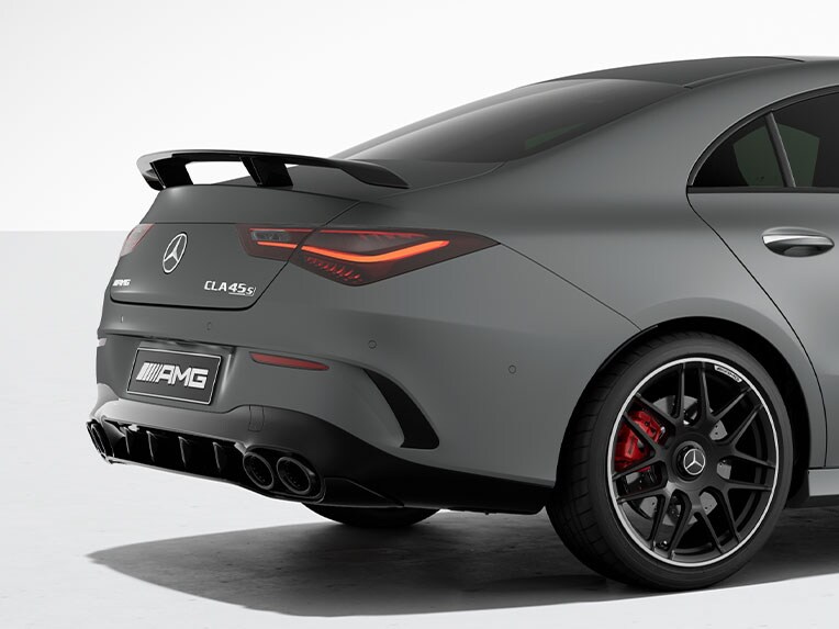 Le CLA 35 4MATIC de Mercedes-AMG avec le Pack Aérodynamique AMG Plus