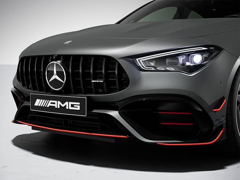 Le CLA 35 4MATIC de Mercedes-AMG avec le Pack Nuit AMG II