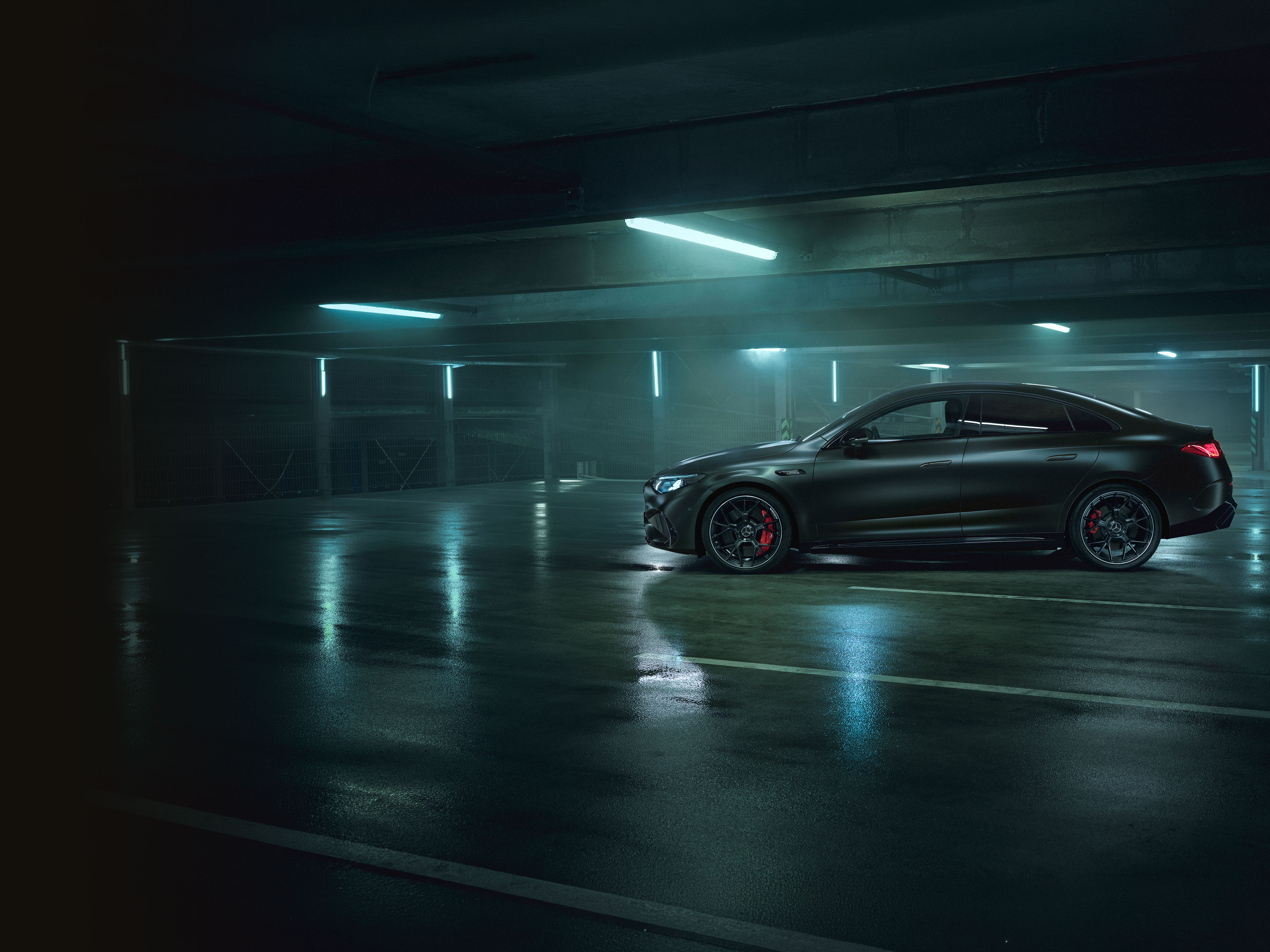 Extérieur | CLA | Mercedes-AMG L’extérieur du tout nouveau Mercedes-AMG CLA 45 électrique 4MATIC+.