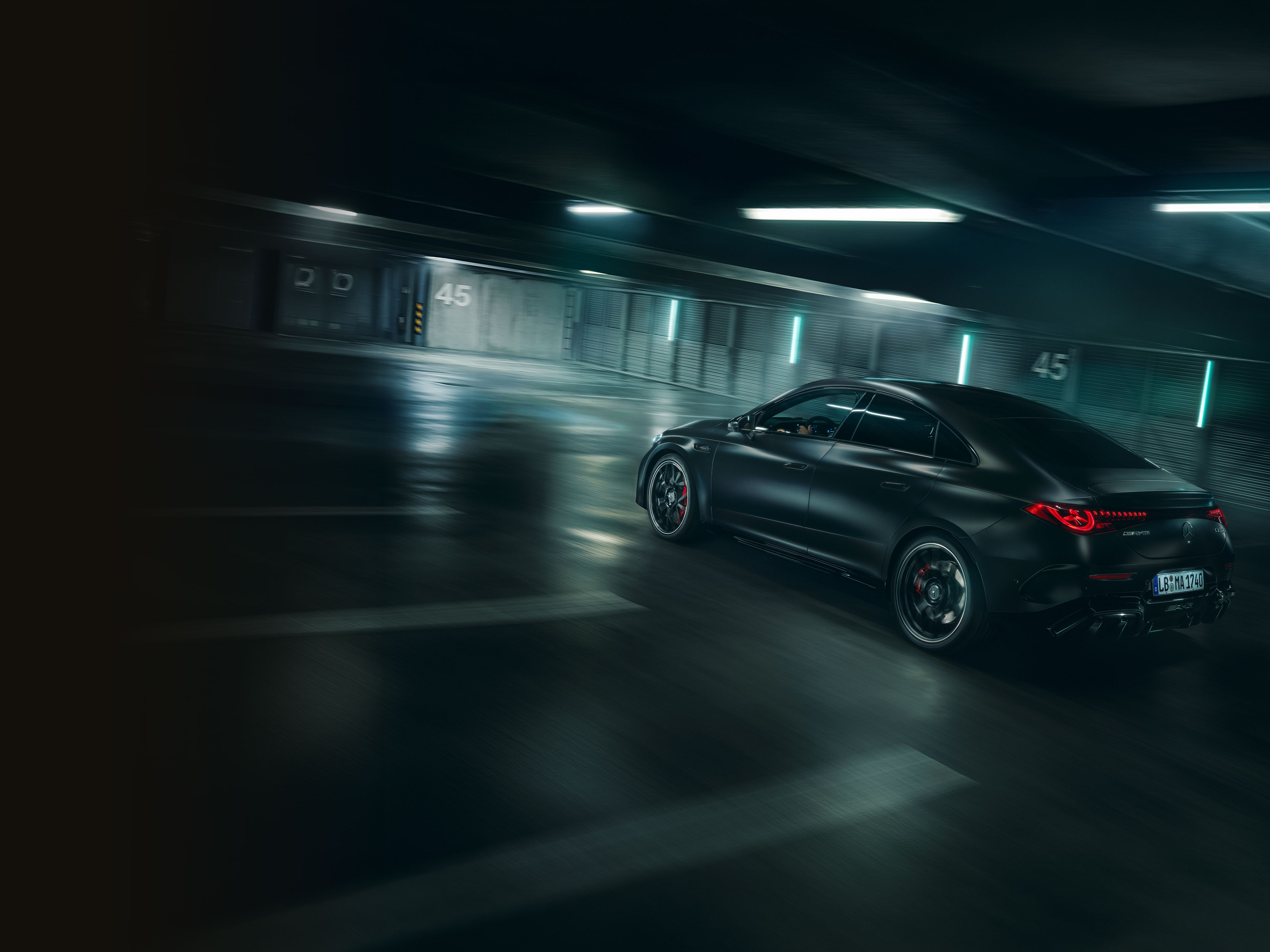 Performances | CLA | Mercedes-AMG Les performances de la toute nouvelle Mercedes-AMG CLA 45 électrique 4MATIC+.