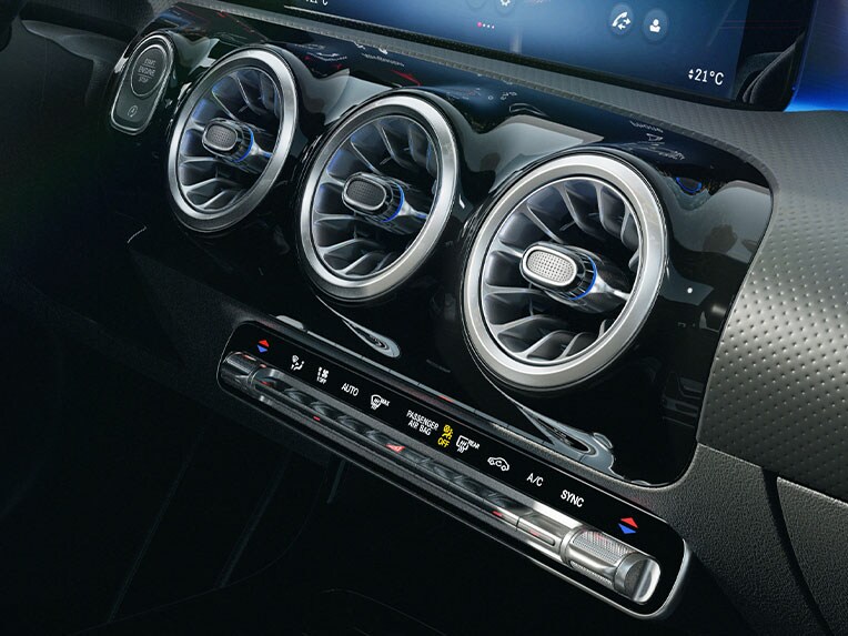 La climatisation automatique THERMOTRONIC de la nouvelle Mercedes-Benz CLA Shooting Brake.