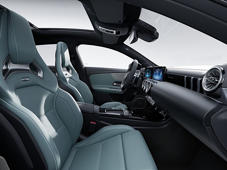 Le Pack Sièges Performance AMG haut de gamme dans le CLA Shooting Brake de Mercedes-AMG.