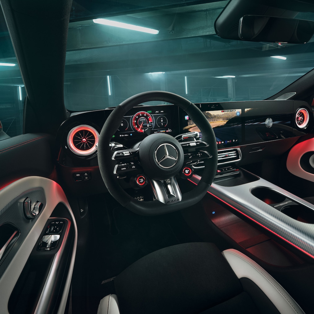 Le volant Performance AMG de la toute nouvelle Mercedes-AMG CLA 45 4MATIC+ Shooting Brake électrique.