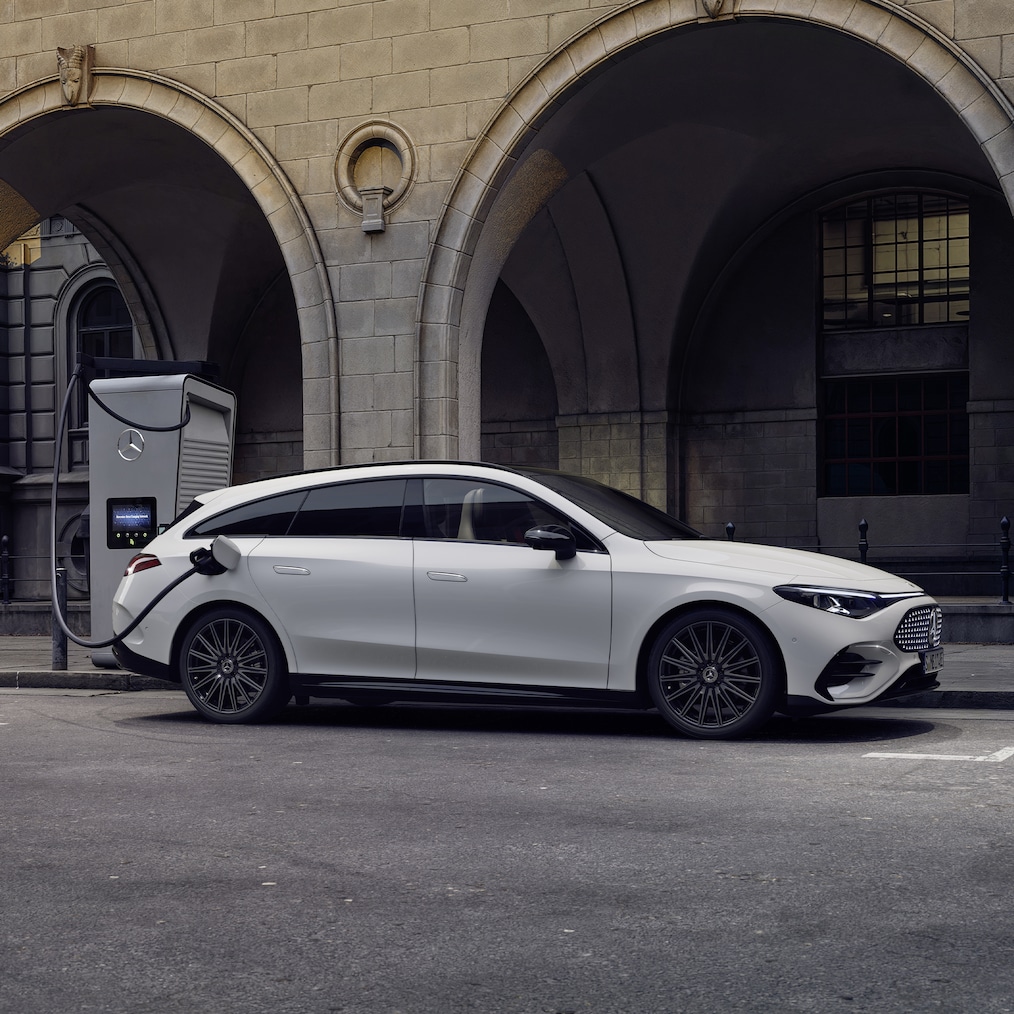 L'intérieur spacieux du CLA Shooting Brake électrique avec technologie EQ.