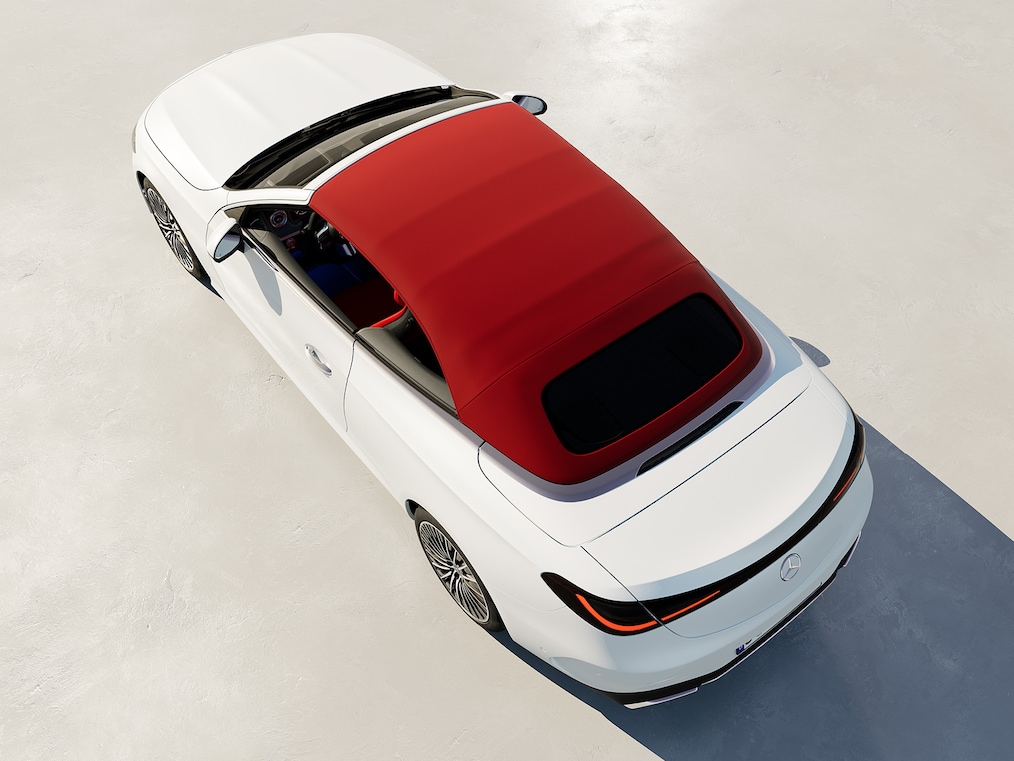 Le système de sonorisation surround Burmester® 3D dans le CLE Cabriolet de Mercedes-Benz.