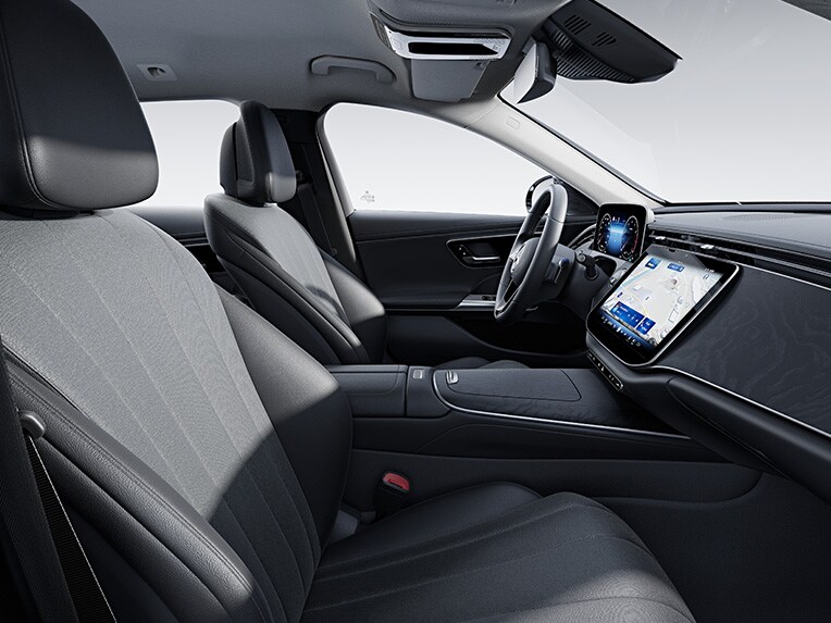 L’habitacle de la nouvelle Classe E de Mercedes-Benz avec la ligne d’équipement AVANTGARDE.