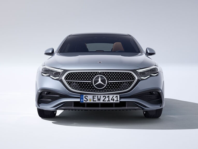 La nouvelle Classe E Berline : votre nouvelle voiture de Mercedes-Benz.