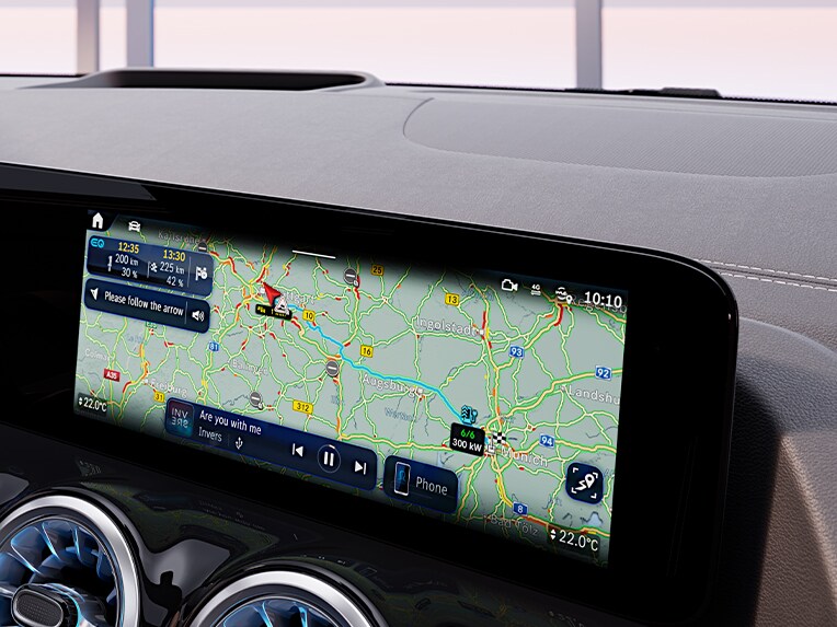 Navigation avec intelligence électrique dans le nouvel EQA de Mercedes-Benz.