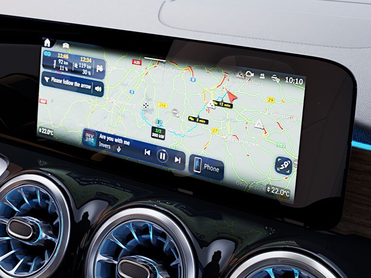Navigation avec intelligence électrique dans le nouvel EQB de Mercedes-Benz.