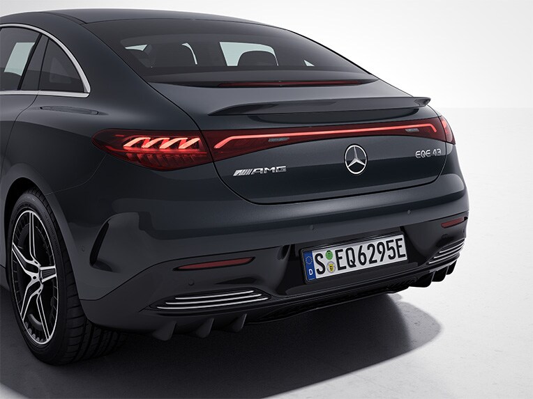 Le déflecteur AMG de la Mercedes-AMG EQE Berline.