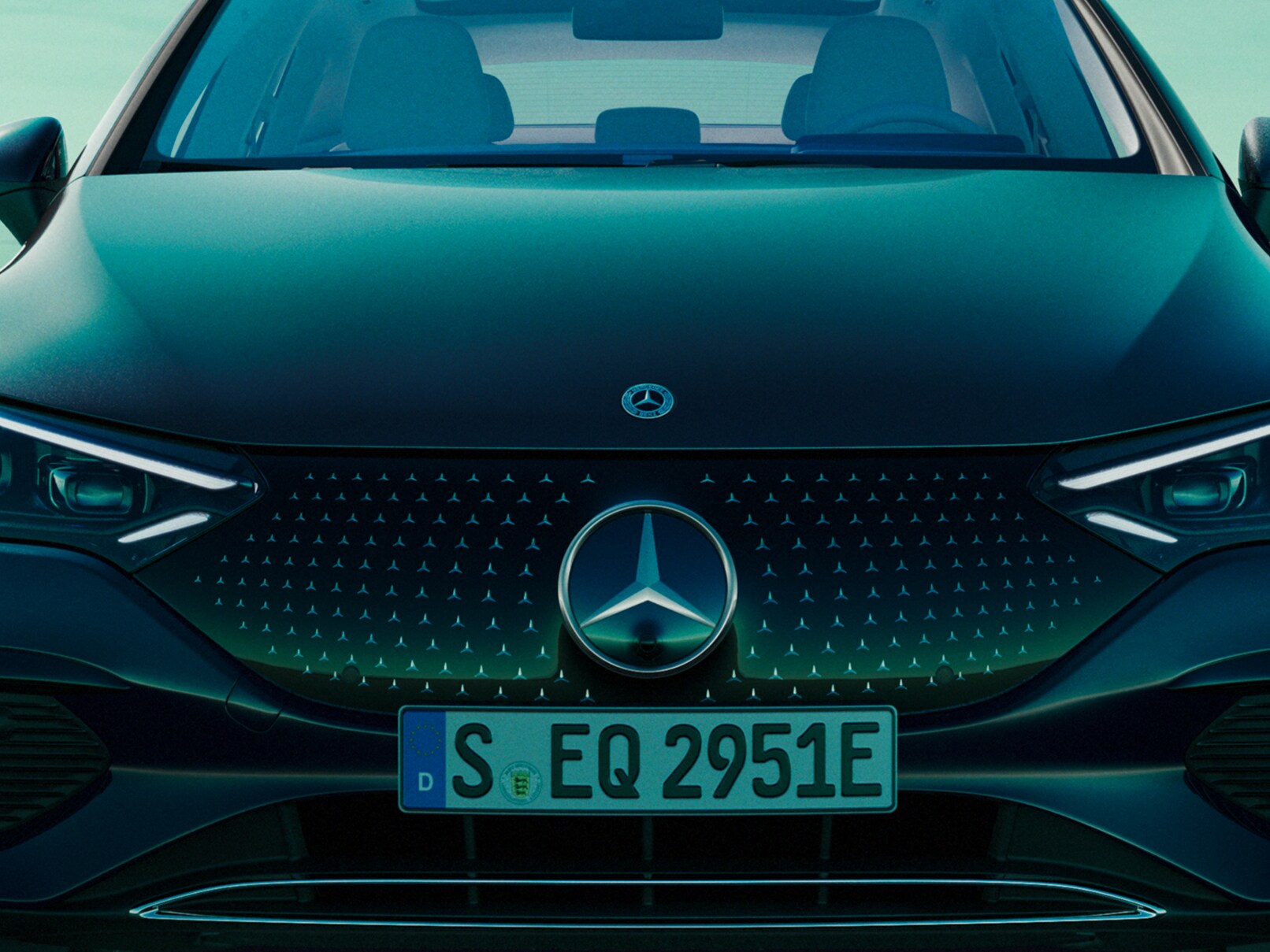 La calandre avec motif Mercedes-Benz de l'EQE Berline de Mercedes-Benz.