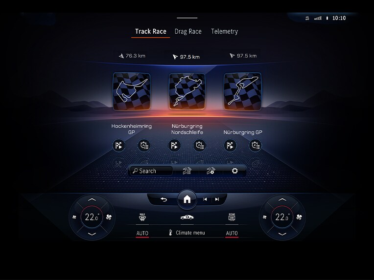 La représentation d’AMG TRACK PACE dans le combiné d’instruments de la Mercedes-AMG EQE SUV.