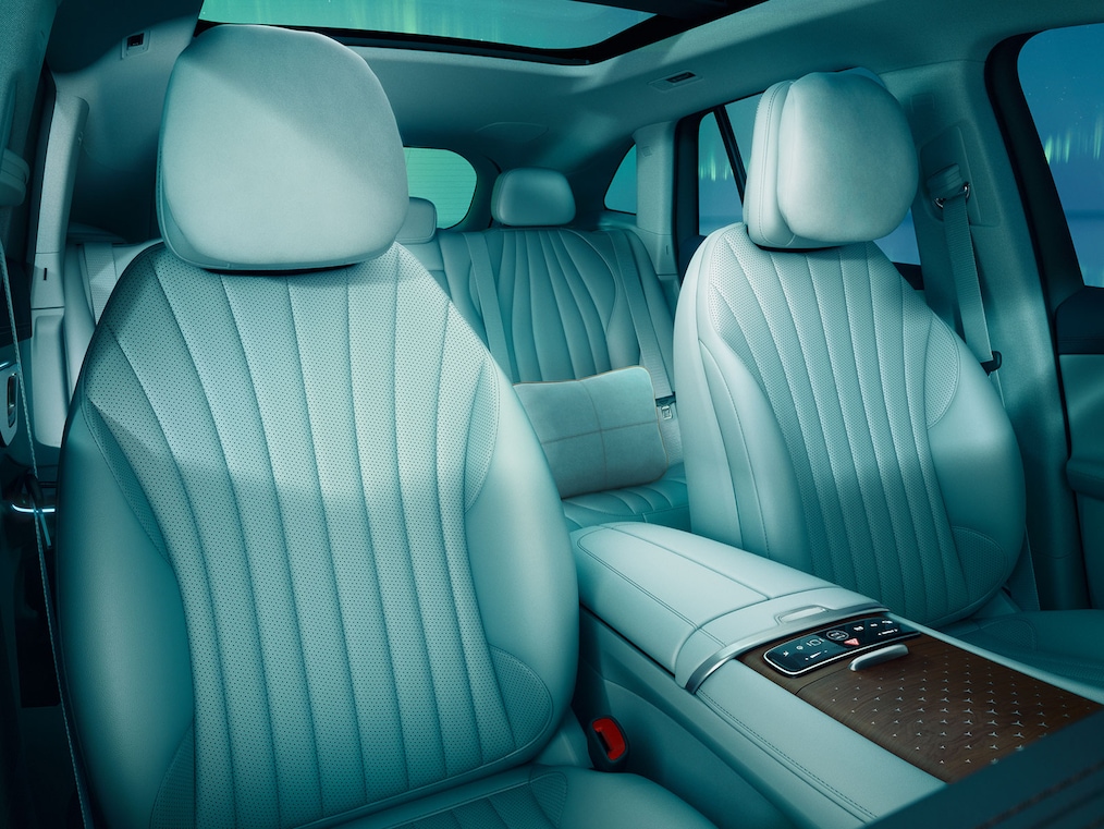 La direction de l'essieu arrière dans l’EQE SUV de Mercedes-Benz.