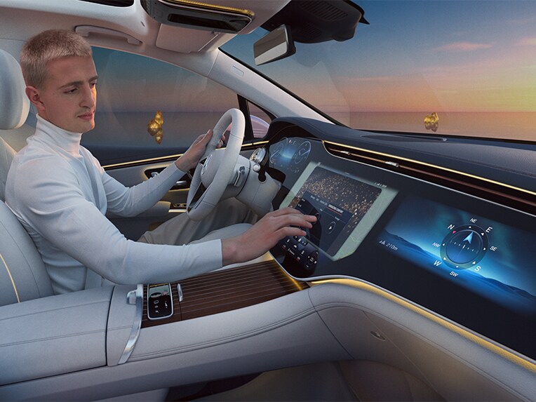 Assurances | EQS SUV | Mercedes-Benz