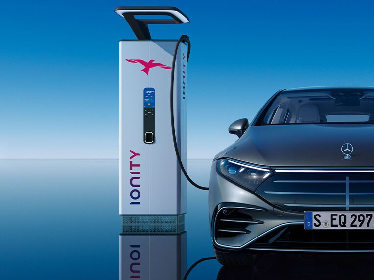 Navigation avec l’Electric Intelligence pour la Berline EQS.