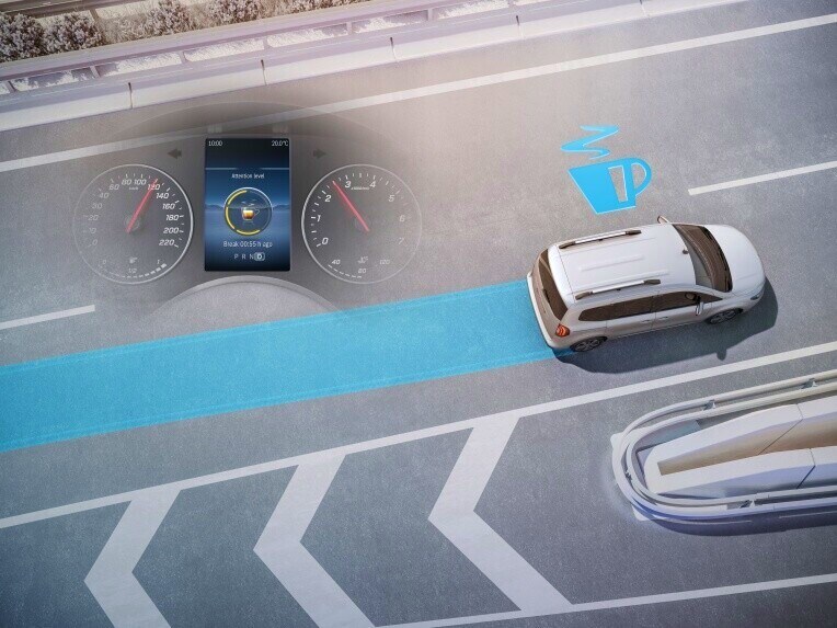 Le système d'assistance à la conduite ATTENTION ASSIST de la Mercedes-Benz EQT.
